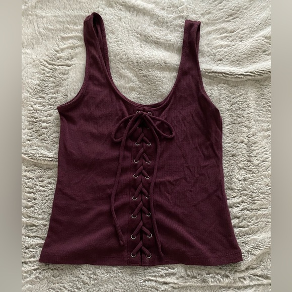 Kohl's Tops - Super cute tie up tank top!